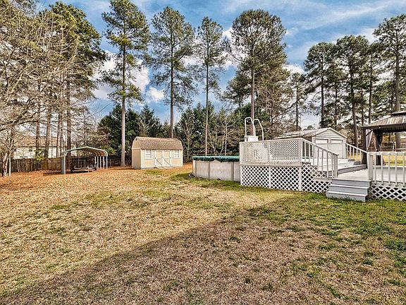 4th image of 133 Dutch Ct