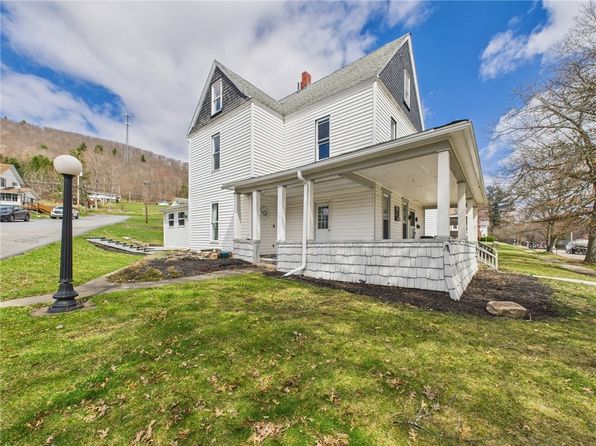 402 E Main St, Smethport, PA 16749