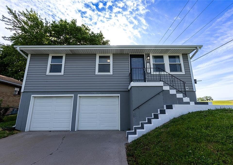1st image of 4801 N Bellaire Ave