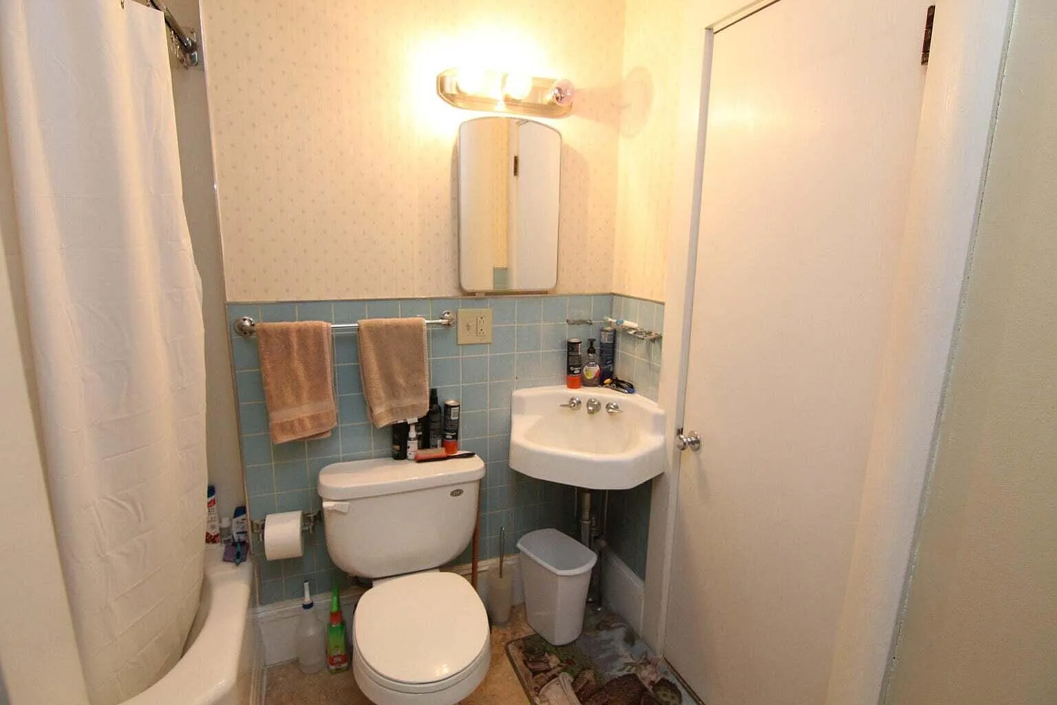 1 bed, 1000 sqft, $1,400 — Photo 4
