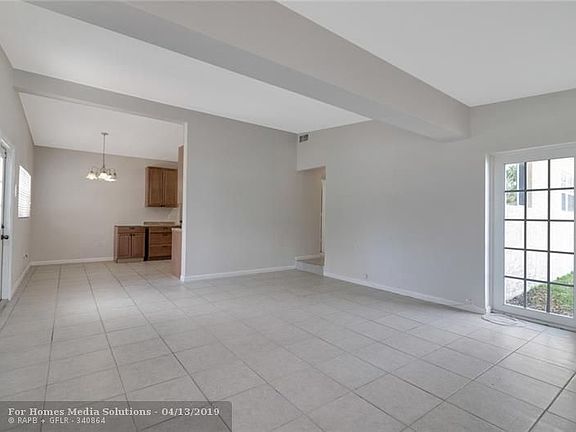 5th image of 3461 SW 20th St
