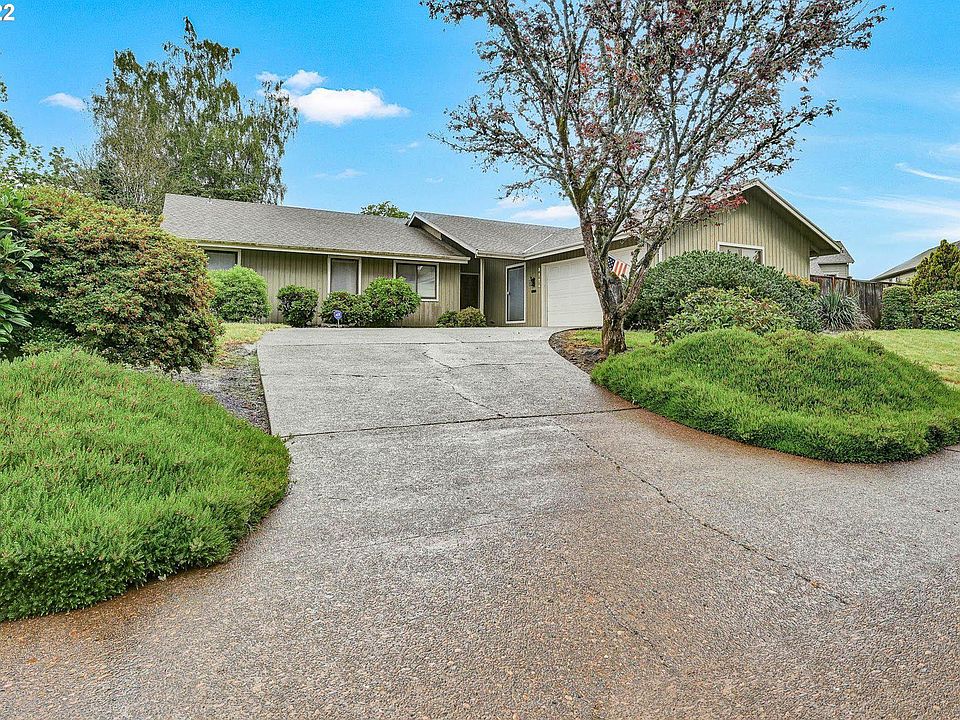 1st image of 3774 SE Pipers Dr