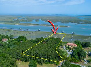 1049 Mainsail Ct, Awendaw, SC 29429