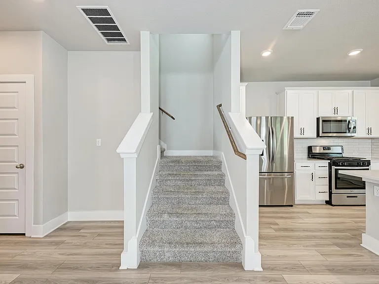 7203 Travertine Spring Dr — Photo 24