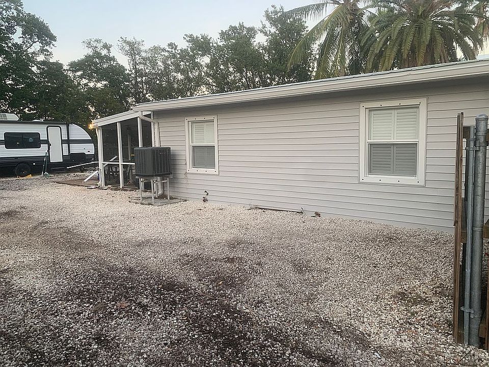 1st image of 28 Tarpon Ave