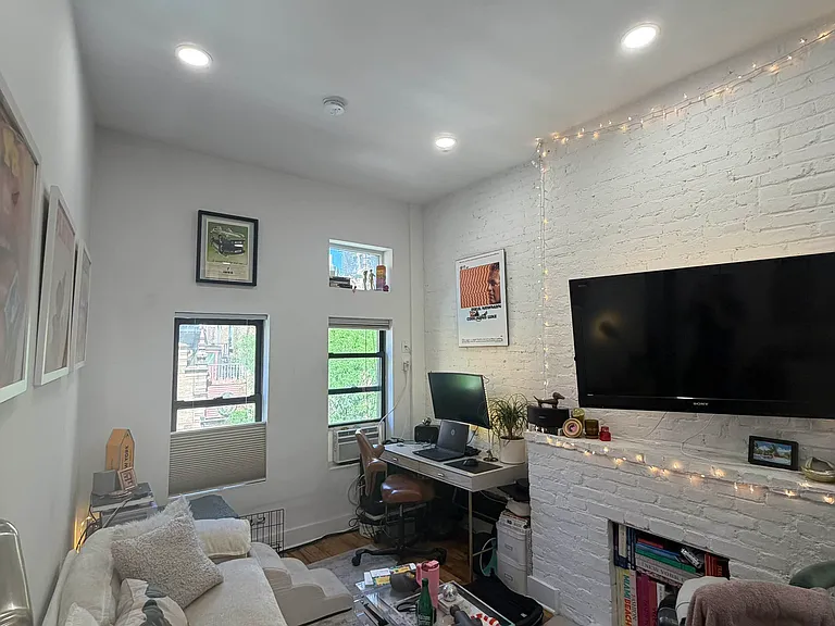 268 W 77th St #7 — Photo 5