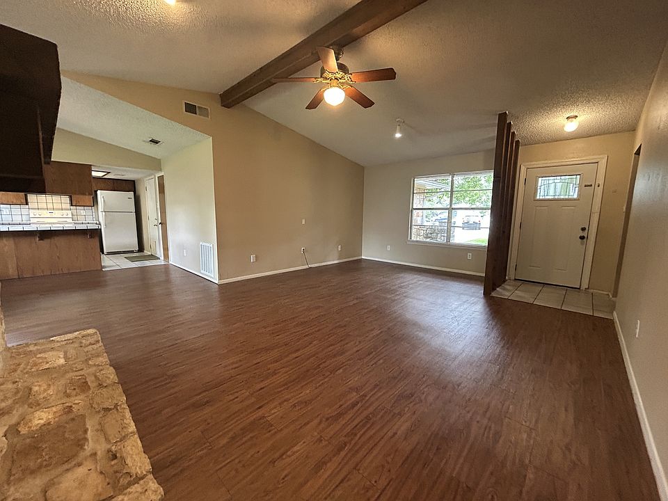 1st image of 3902 Beaconsdale Dr