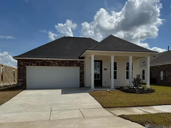 10027 Pelican Pointe Ln, Baton Rouge, LA 70810