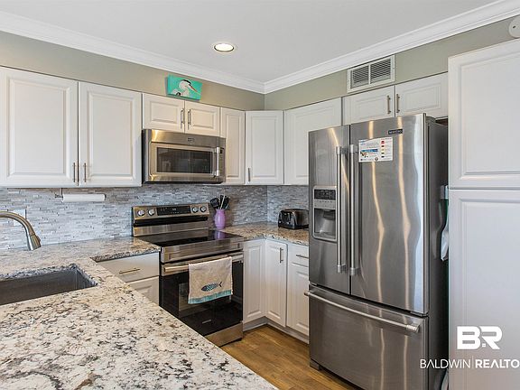 4th image of 554 E Beach Blvd APT 12