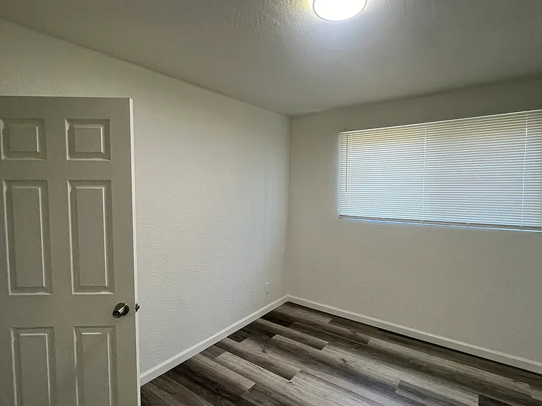 1029 Louisiana Blvd SE #C — Photo 21