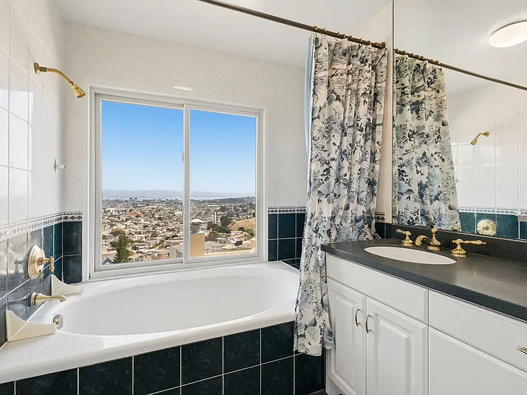 45 Graystone Ter — Photo 33