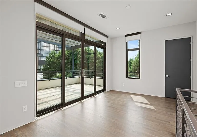 721 Longleaf Dr NE #6 — Photo 26