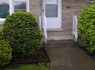 954 S Bryan St, Elmhurst, IL 60126