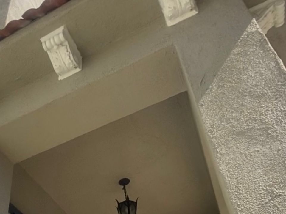 1st image of 5987 Franklin Ave #2