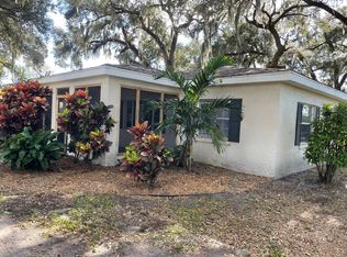 2411 McIntosh Rd, Dover, FL 33527