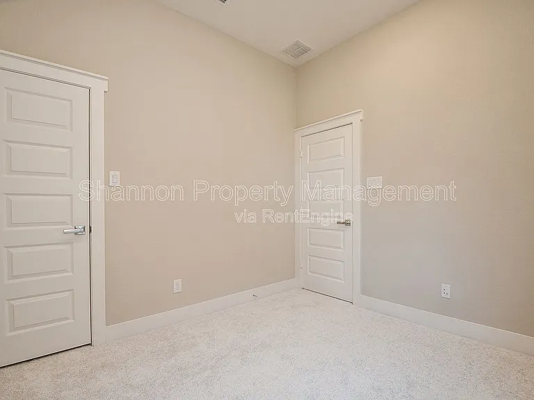 4623 Cold Stream Ct — Photo 14