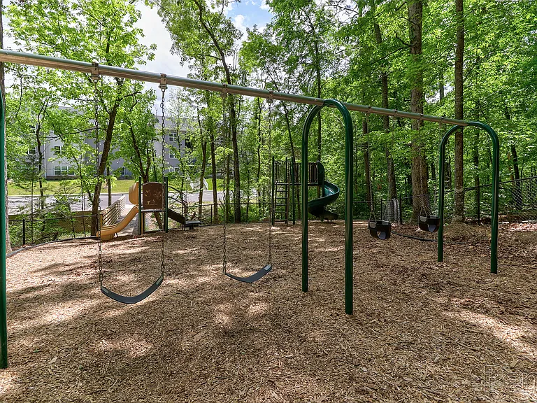Pickens Way — Photo 3