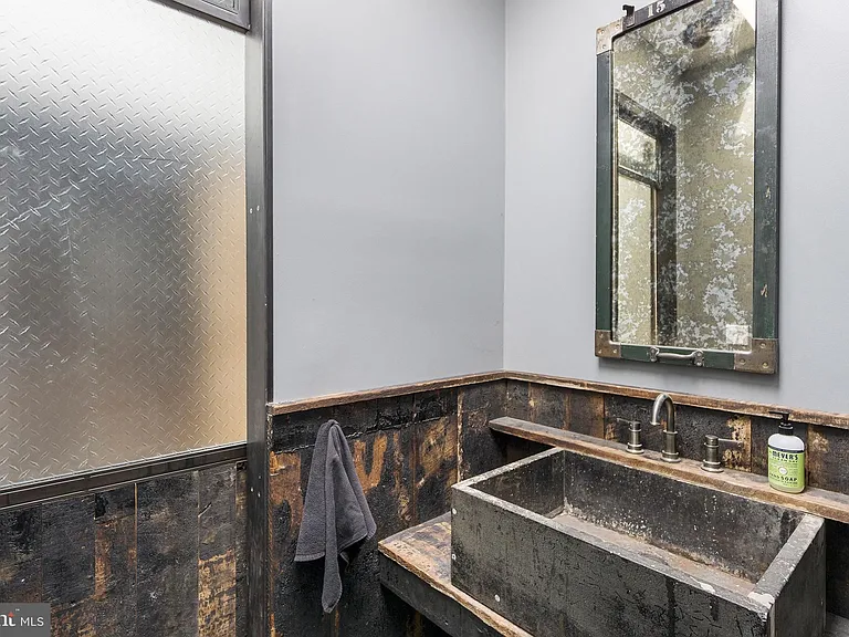 2020 E Fletcher St #1&2 — Photo 12