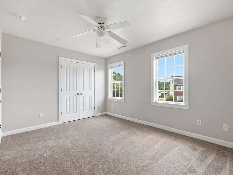 404 Springwood Dr — Photo 24