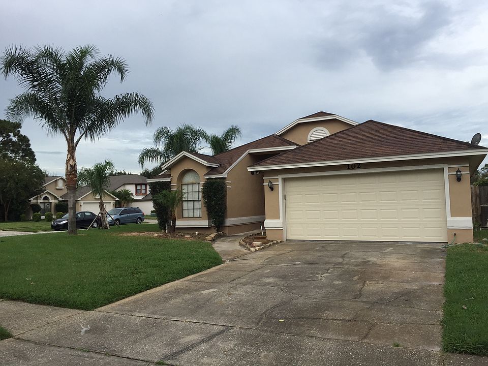 1st image of 102 River Isle Dr