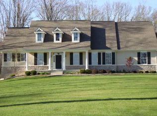 8154 Windy Hollow Rd, Johnstown, OH 43031