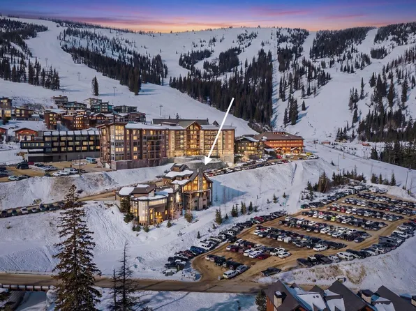 91/99 Village Ln, Sandpoint, ID 83864