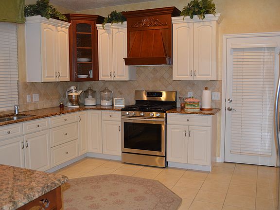 Gourmet Kitchen