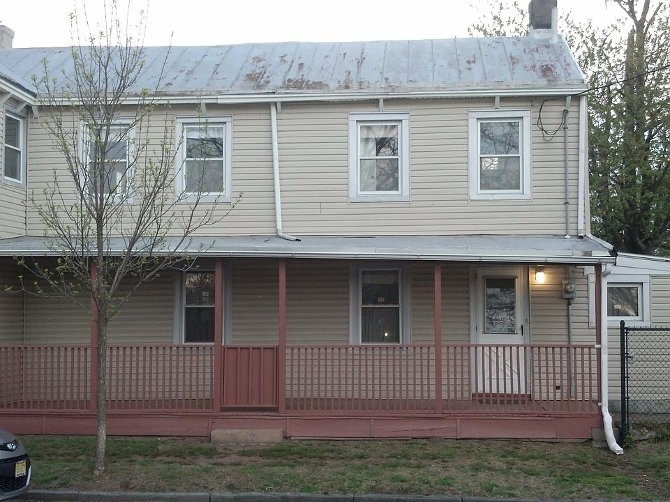 2nd image of 2 Dickinson St