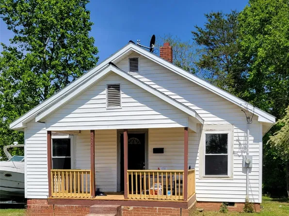 603 Stage St, Lenoir, NC 28645