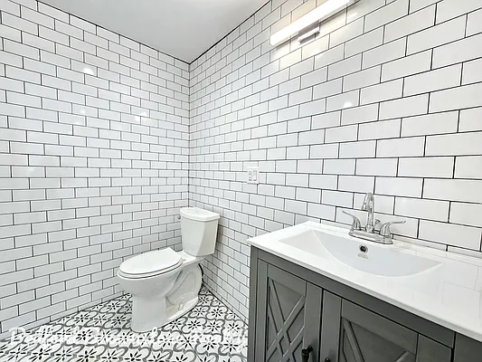 Rented by Bedford Brownstone Realty | media 4