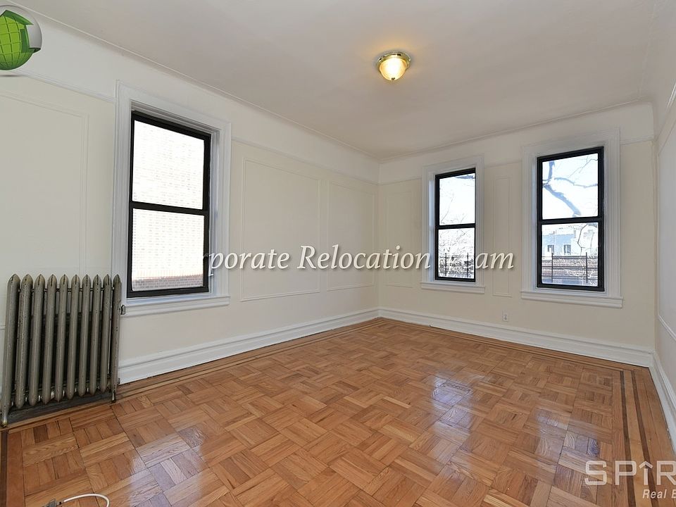 1st image of 31-50 33rd St Unit 3D