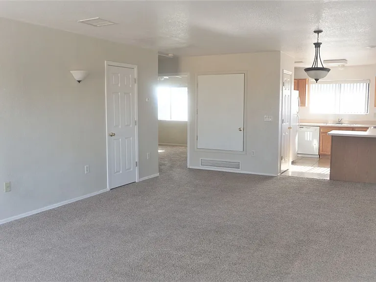 4410 Buena Loma Way #D — Photo 7