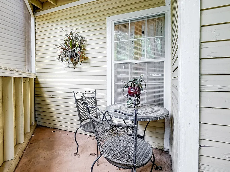 The Waterford Apartment Homes — Photo 19
