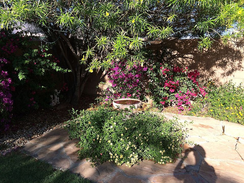 2nd image of 2320 E Aire Libre Ave