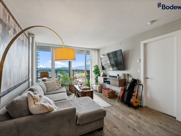 4189 Halifax St, Burnaby, BC V5C 0H9