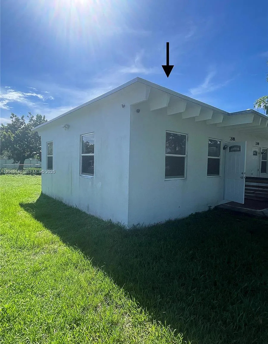 Sunny Haven — Photo 1