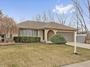 1262 Rutgers Dr, Woodridge, IL 60517