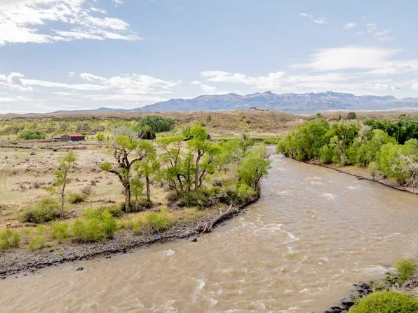 1451 Southfork Rd, Cody, WY 82414