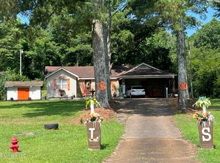 604 S Applegate St, Winona, MS 38967