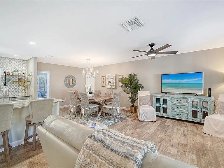 6758 S Lockwood Ridge Rd — Photo 6