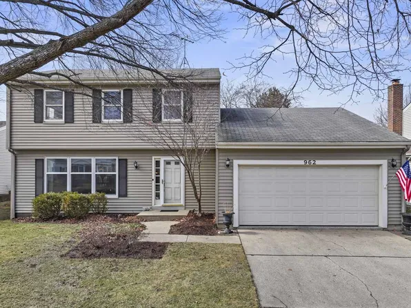 962 Thompson Blvd, Buffalo Grove, IL 60089