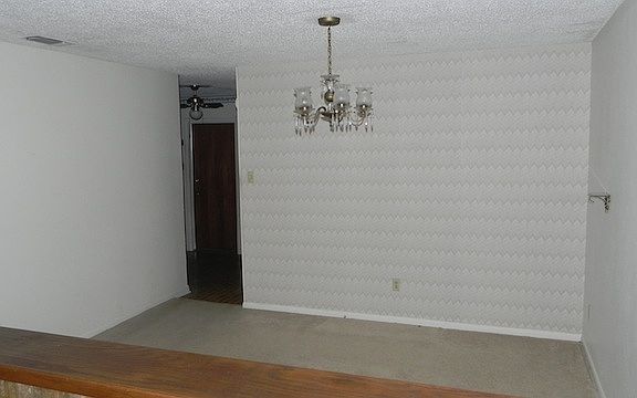 4th image of 1410 Avenue F