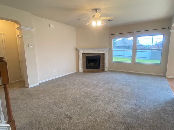 3rd image of 202 Ponderosa Dr