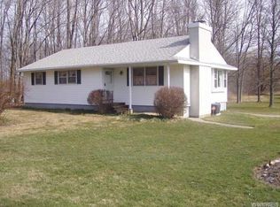 11906 Aldrich Rd, Silver Creek, NY 14136