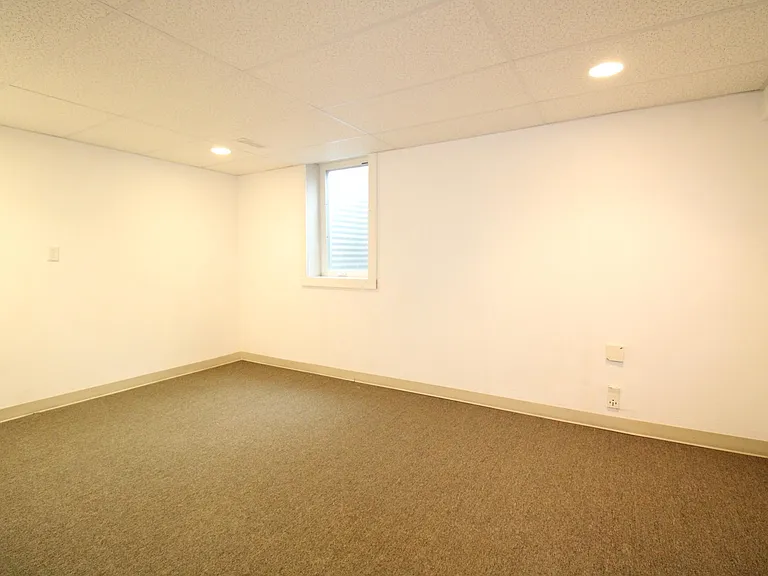 7261 Hyperion Point — Photo 29