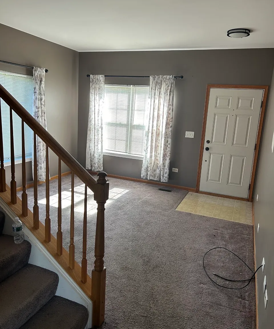 3 bed, 2.5 bath, 1400 sqft, $2,200 — Photo 3