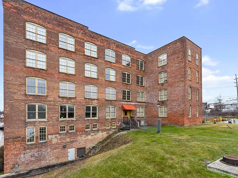 10307 Detroit Ave — Photo 7