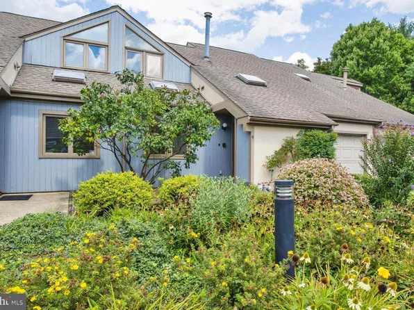 681 Meetinghouse Rd APT 6, Elkins Park, PA 19027