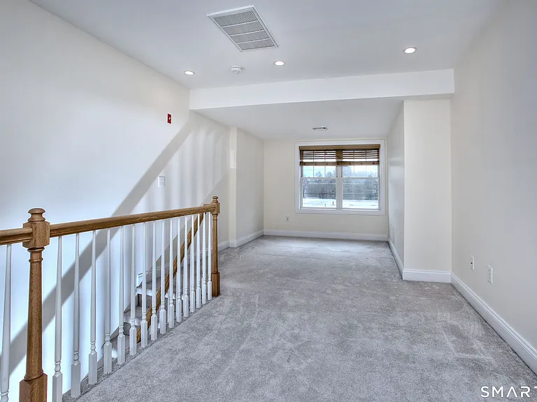 39 Maple Tree Ave #52 — Photo 17