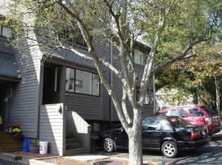 306 Sunrise Hill Rd, Norwalk, CT 06851